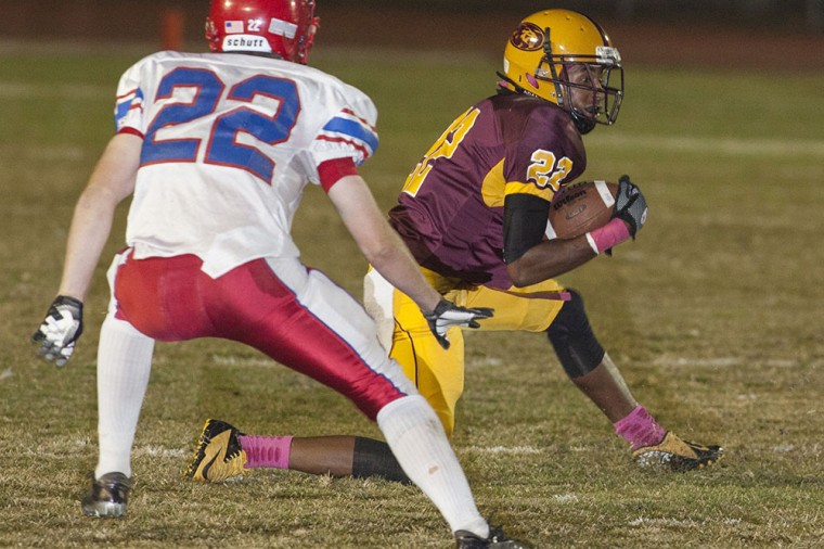 Football: Mt. Pointe vs Mt. View